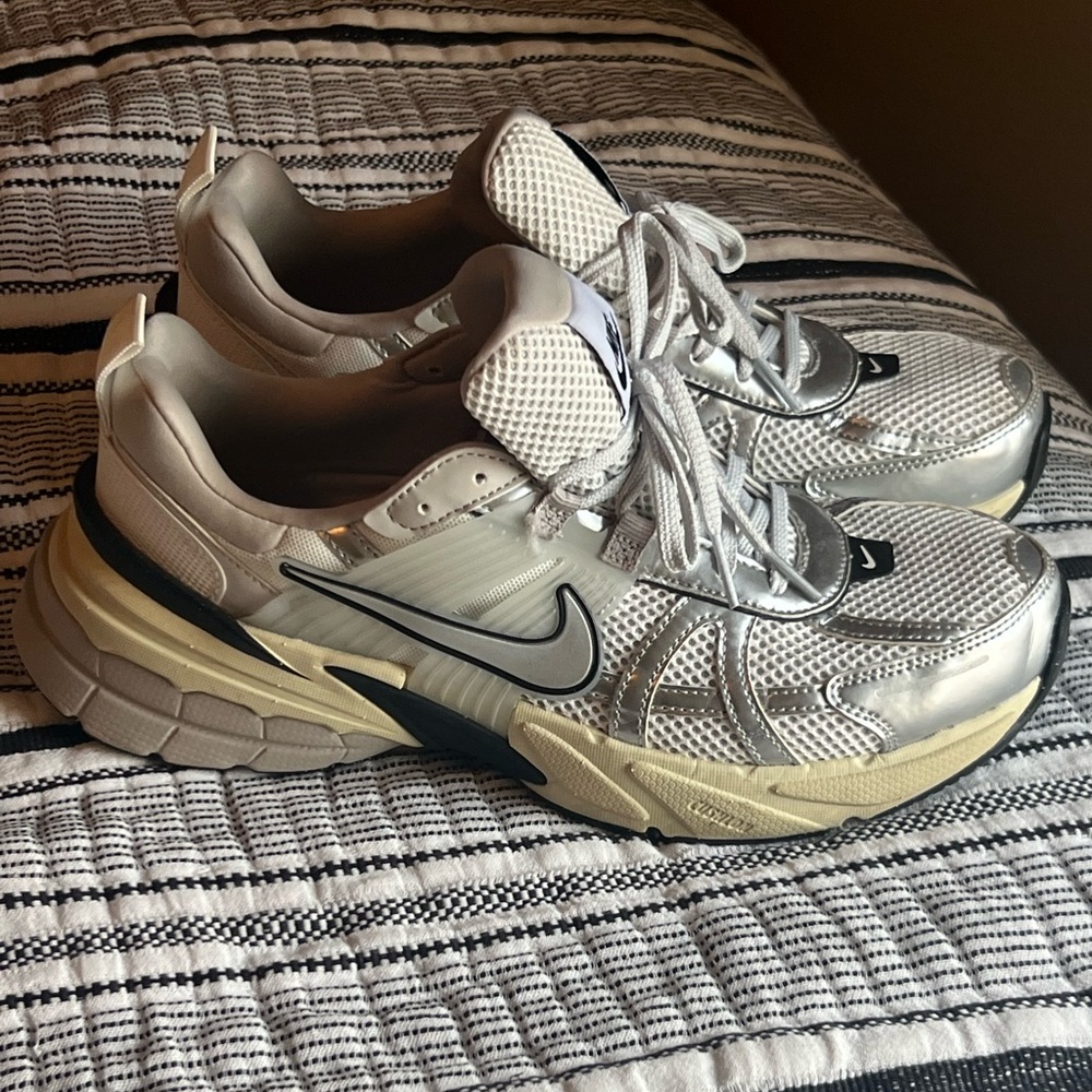 Nike Silver and Cream Athletic Shoes